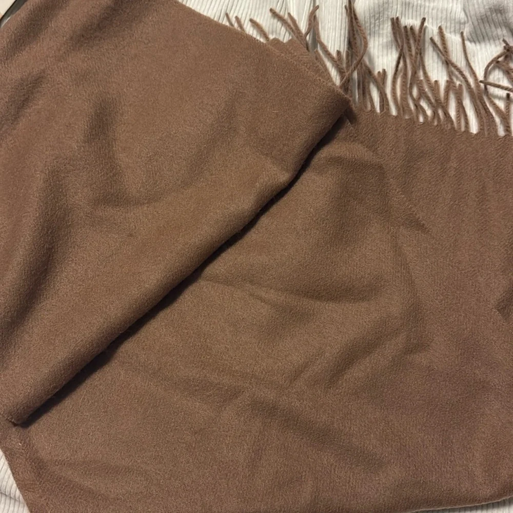 LaSeine 100% Cashmere Cozy Taupe/brown Oversized Scarf, Soft Texture, new